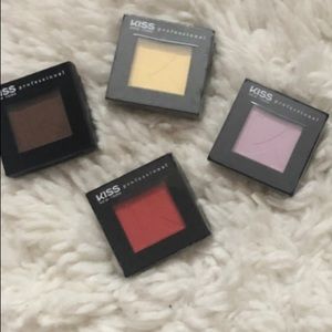 4 Multi-Color Kiss Eyeshadow Singles